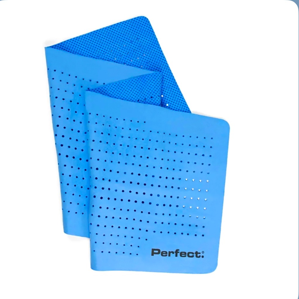 NWT Perfect Fitness Cooling Towel